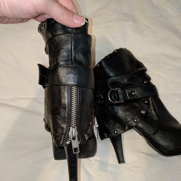 BKE Leather booties from Buckle - Picture 3 of 5